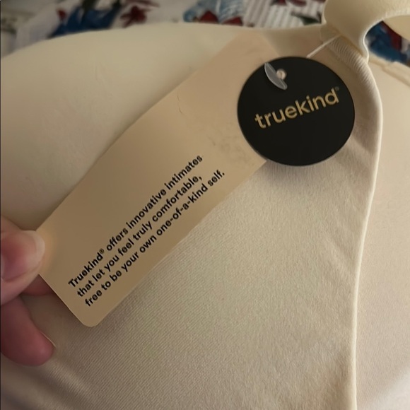 NWT Truekind® Supportive Comfort Wireless Shaping Bra 4XL - Picture 2 of 6